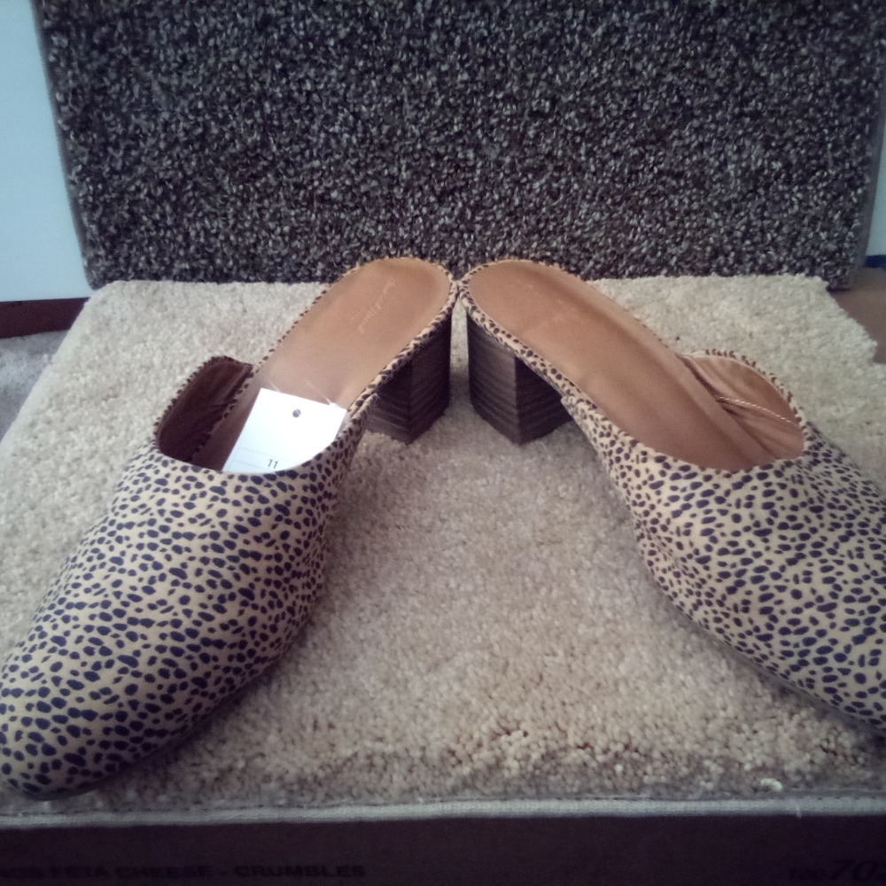 New woman's shoes
